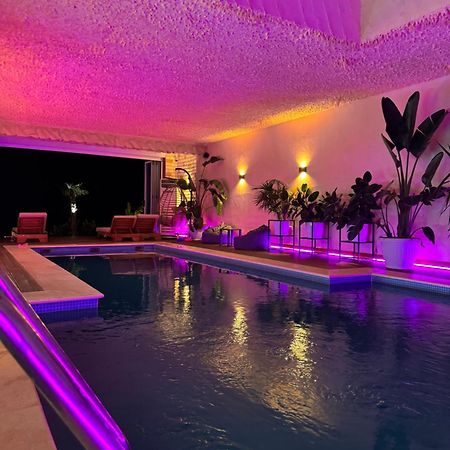Festim Villa Hotel Kanine Eksteriør billede