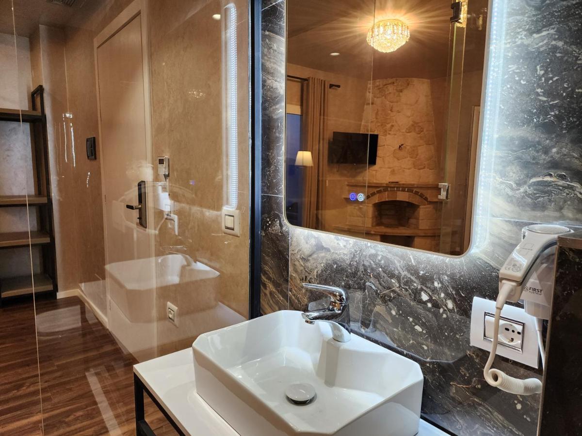 Festim Villa Hotel Kanine Eksteriør billede